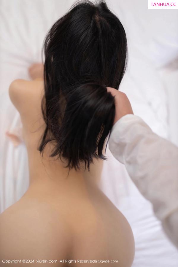   [XiuRen]高清写真图 2024.03.20 No.8262 小茶茶tea 丝袜美臀第78张图片